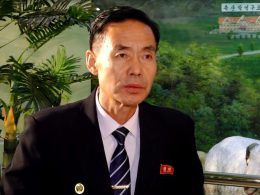 애국의 성실한 땀과 지혜를 바쳐가며